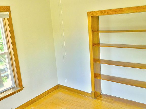 4th image of 5334 N Wolcott Ave #2