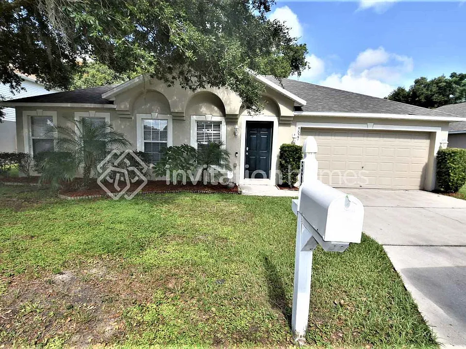 5627 Oakwood Knoll Dr