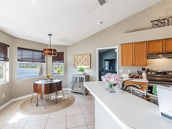 5th image of 10523 Mira Lago Ln