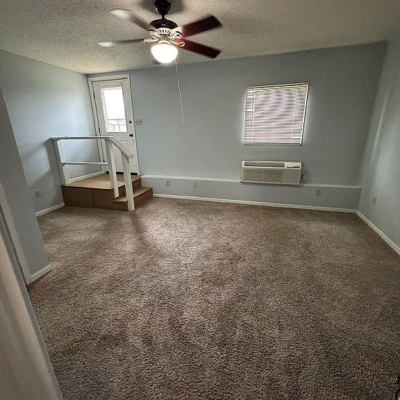 1111 W Lowell Ave #6 — Photo 3
