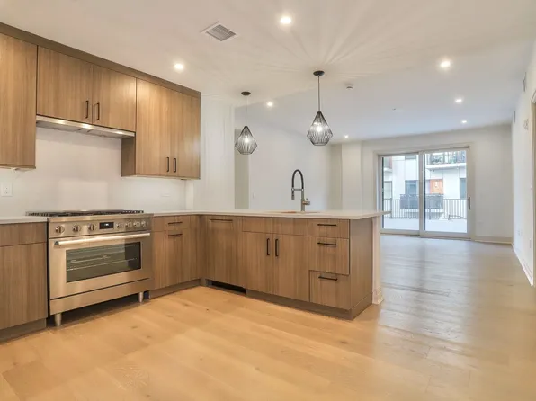 921 Madison Street image 1 of 42