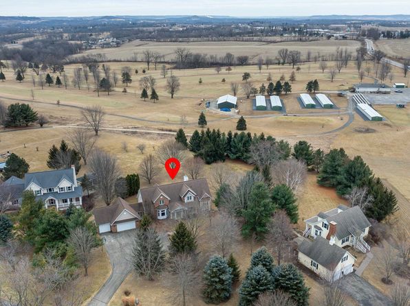 11325 E Golf View Dr, Galena, IL 61036
