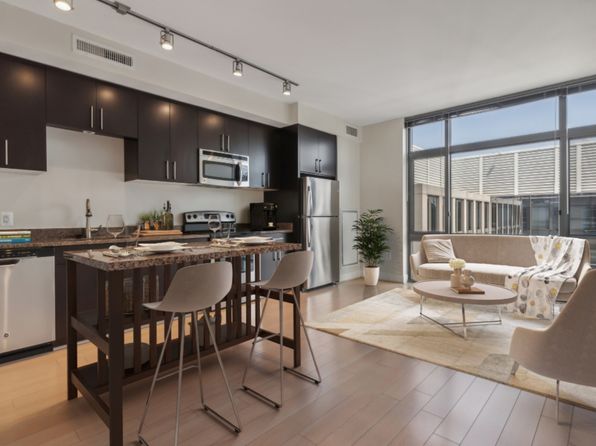130 M St NE APT 203