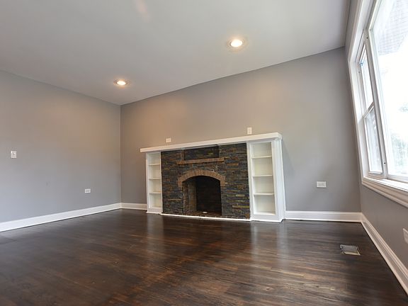 4th image of 8441 S Luella Ave