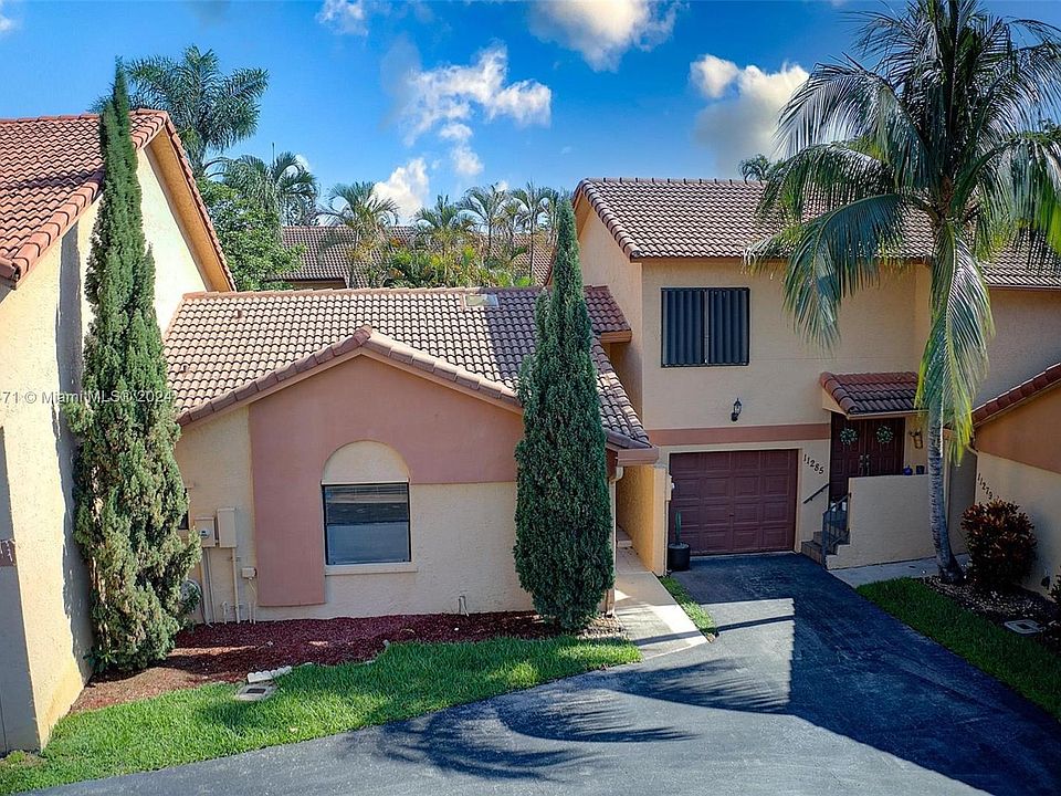 1st image of 11291 SW 11th St #100