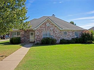 3201 Mimosa Way, Bentonville, AR 72712