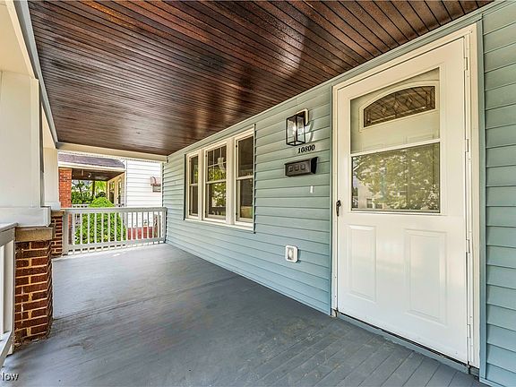 3rd image of 10800 Langton Ave