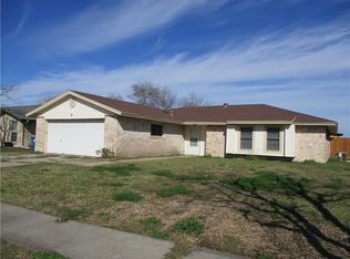 909 Summit Cir, Portland, TX 78374