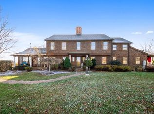 13 Ox Hill Rd, Newtown, CT 06470