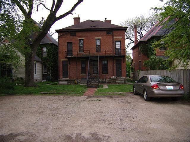 Building Photo 4