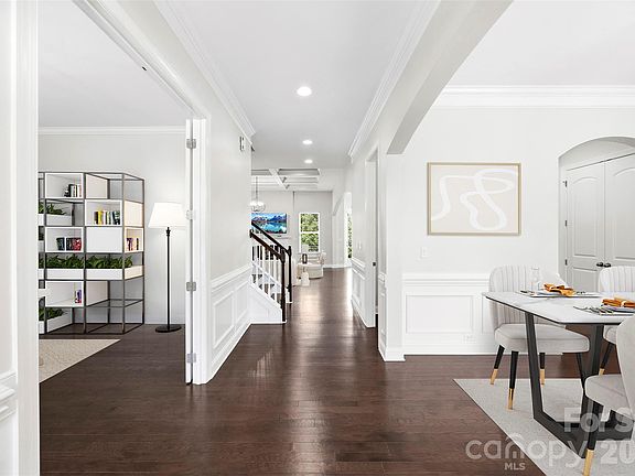 4th image of 304 Jude Ln