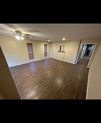 3rd image of 5728 NW 46th St