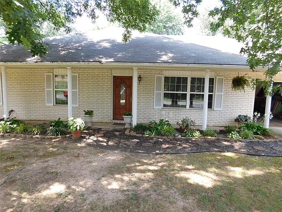 2nd image of 2820 Highland Dr
