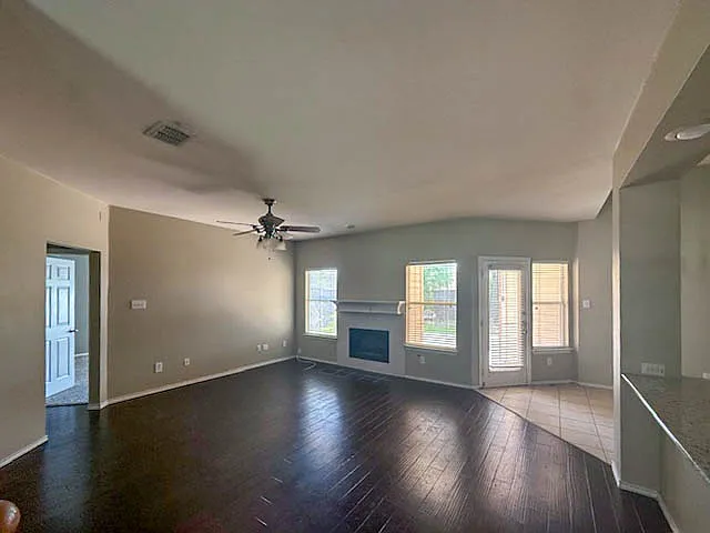 104 San Mateo Ct — Photo 7