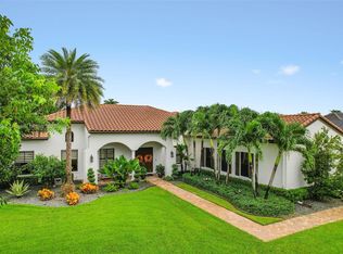 10501 N Camelot Cir, Davie, FL 33328