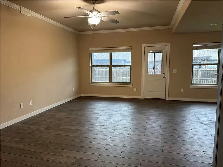 522 Vee St #522 — Photo 6