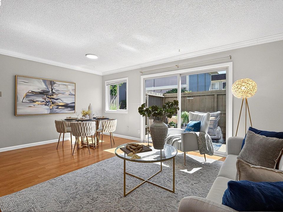 1st image of 530 La Conner Dr APT 14