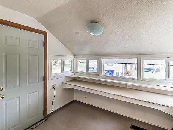 5th image of 8827 E Sinto Ave