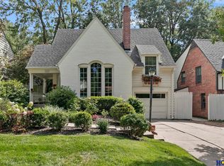 2737 Woodsdale Blvd, Lincoln, NE 68502
