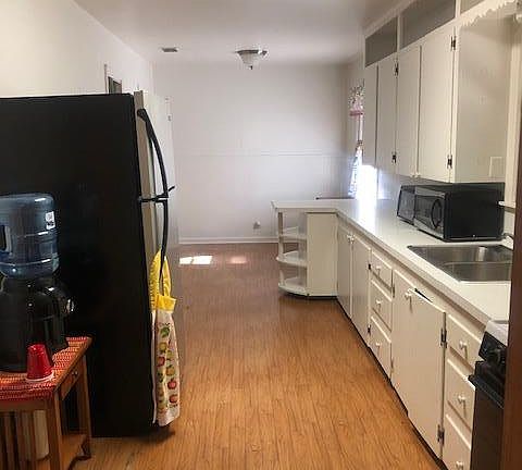 5th image of 1114 E Angelina St
