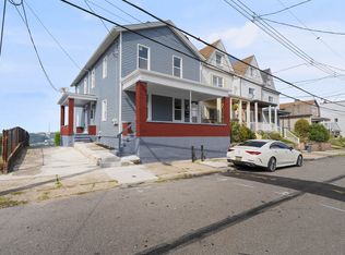 2721 Cobden St #1, Pittsburgh, PA 15203