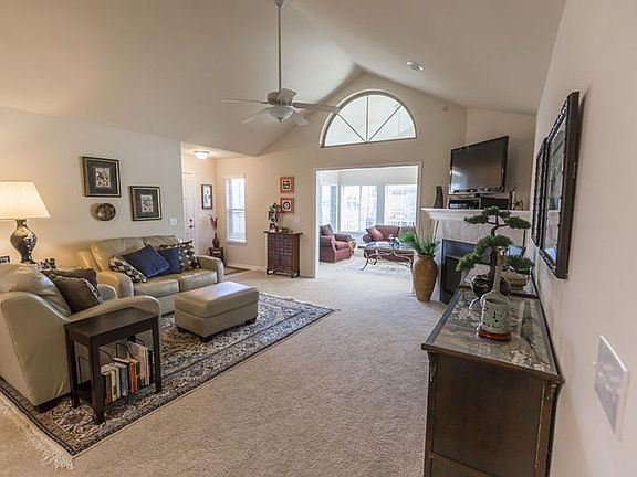 view towards entryway