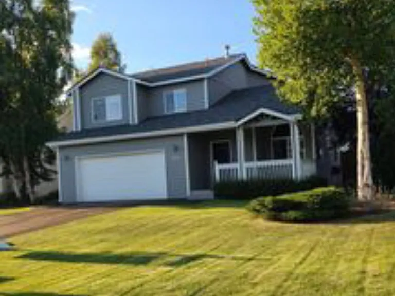 2431 Trisha Ave — Photo 1