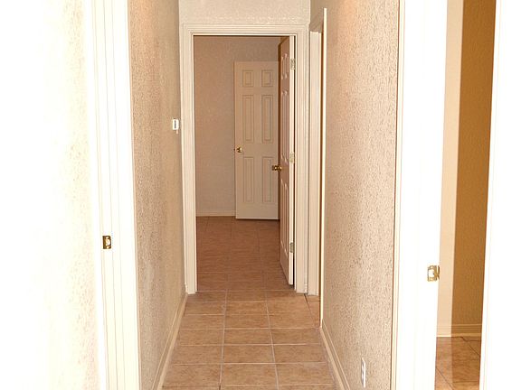 4th image of 5301 Morning Glen Ln APT B