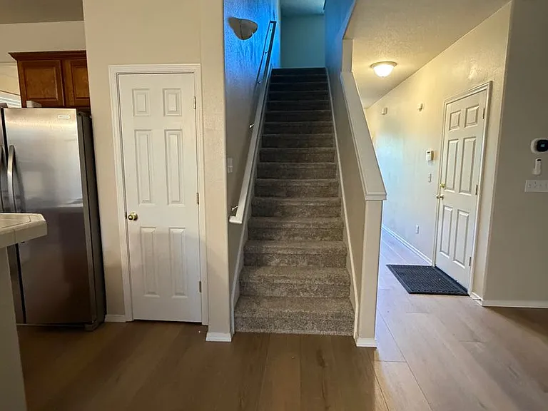 413 Roger Smith Dr — Photo 4
