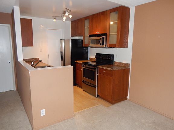 3rd image of 221 Boardwalk Ave APT E