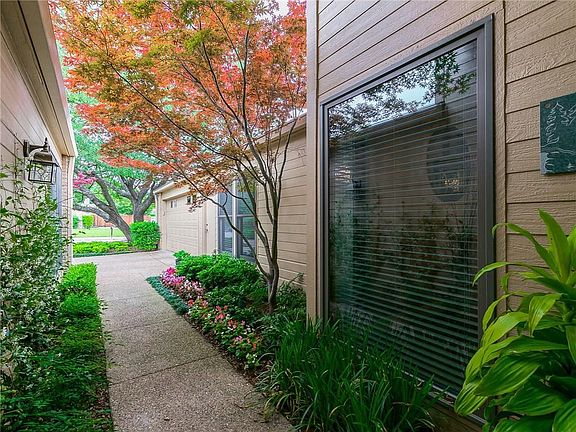 3rd image of 17411 Oakington Ct