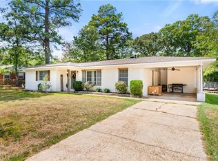 314 Rainbow Dr, Pineville, LA 71360