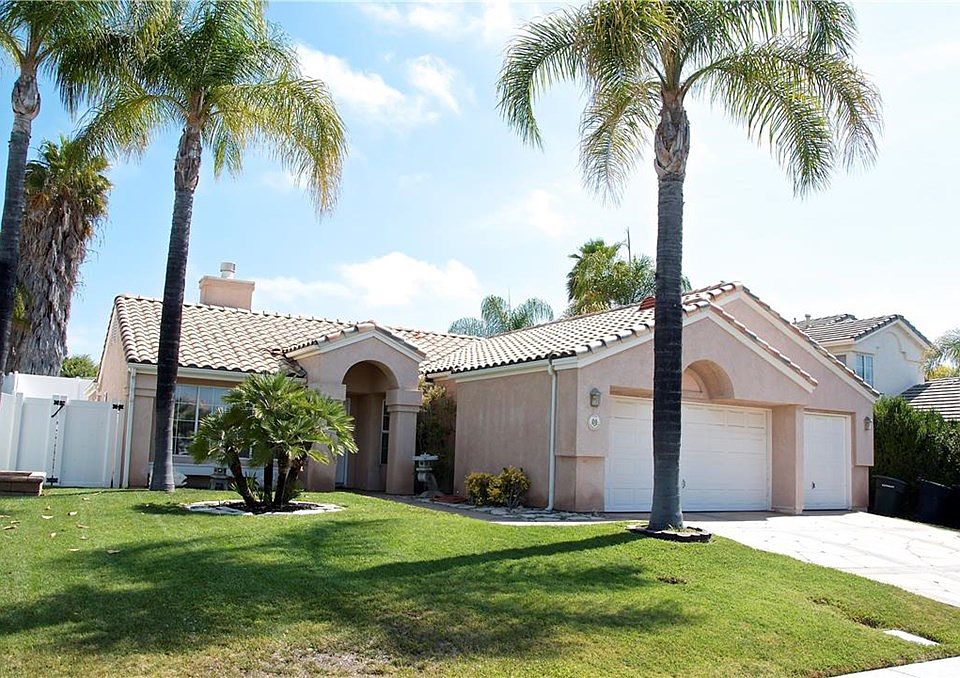 1st image of 44950 Camino Alamosa