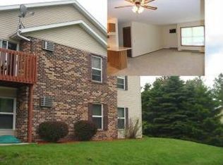 171 Maple South Ave #5, Slinger, WI 53086