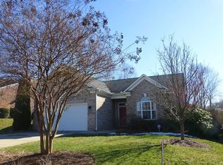 3 Towne Ridge Ct, Greensboro, NC 27455