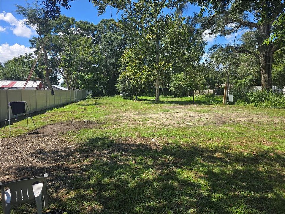 2nd image of 1403 Gordon Rd