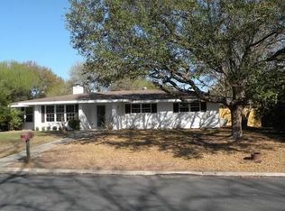 5638 Cleardrift Dr, Windcrest, TX 78239