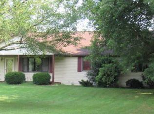 2821 E County Ave, Seymour, IN 47274