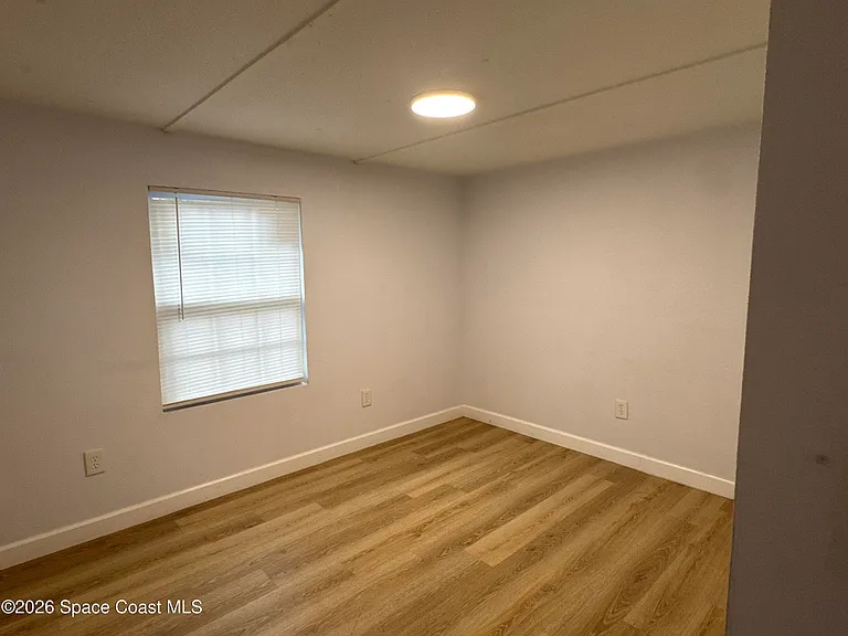 4760 Lake Ontario Dr — Photo 14