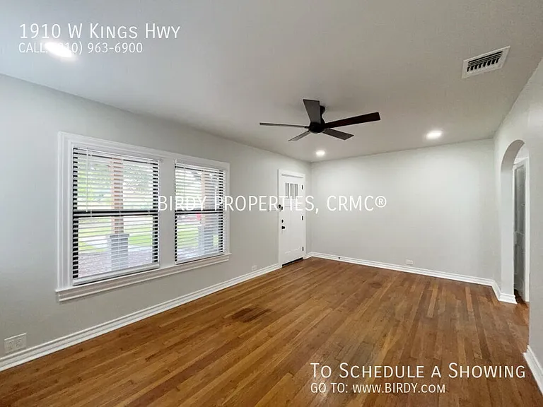 1910 W Kings Hwy — Photo 9