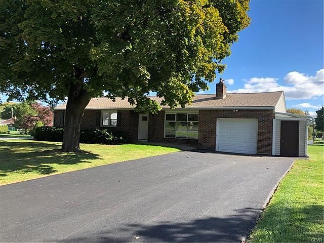 1st image of 721 Butternut Ln