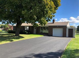 721 Butternut Ln, Easton, PA 18045