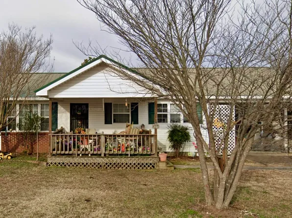 104 Pell St, Albertville, AL 35951