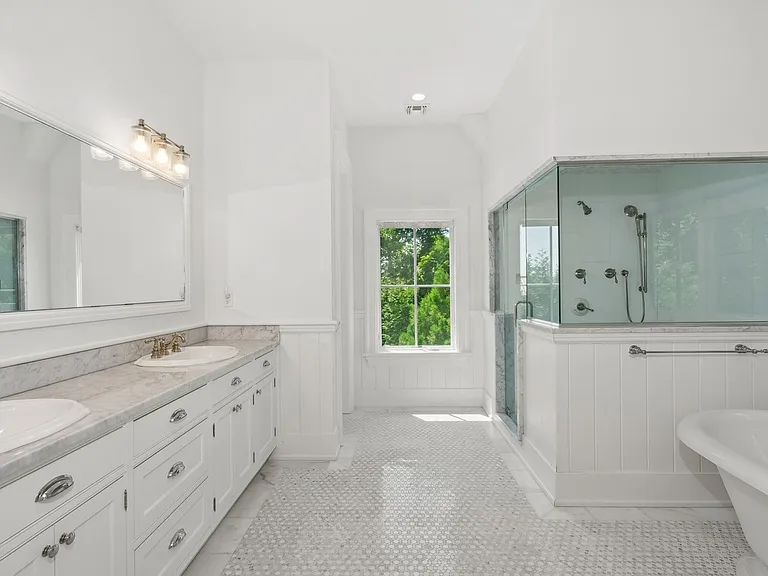 1 Fair Hills Ln — Photo 32