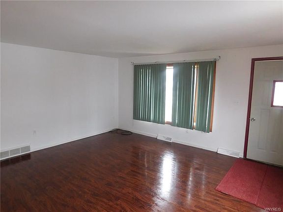 5th image of 179 E Abbott Grv