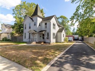 32 Carman St UNIT 4, Patchogue, NY 11772