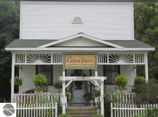 214 E Main St, Hubbardston, MI 48845
