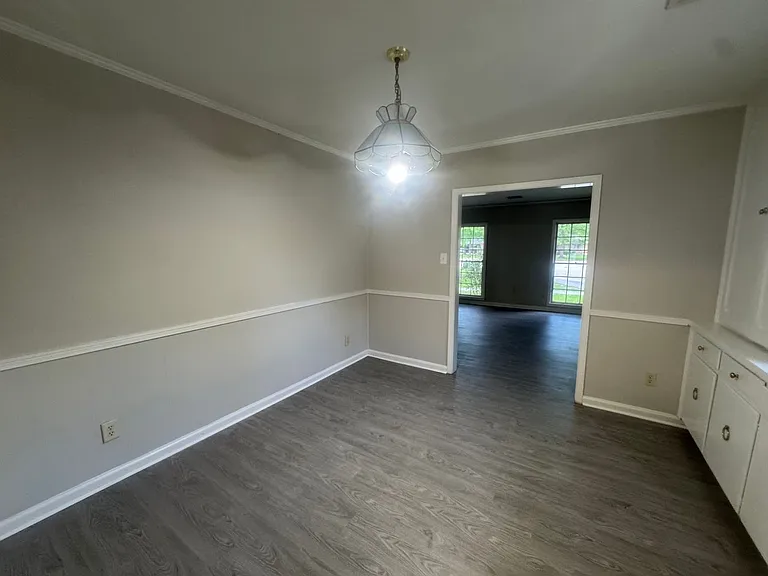 3054 Merrimac Dr — Photo 5
