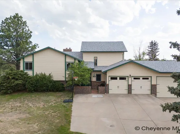 705 Bonanza Trl, Cheyenne, WY 82009