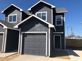 1614 Ash Crescent St, Fort Worth, TX 76104